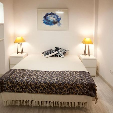 Authentic Charming Apartment/Wifi/Air Conditioning บาเลนเซีย ภายนอก รูปภาพ