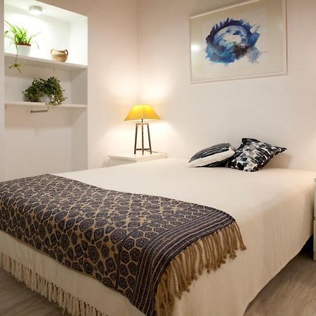 Authentic Charming Apartment/Wifi/Air Conditioning บาเลนเซีย ภายนอก รูปภาพ