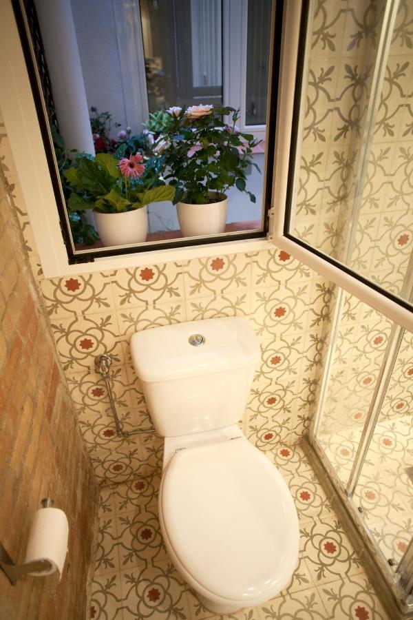 Authentic Charming Apartment/Wifi/Air Conditioning บาเลนเซีย ภายนอก รูปภาพ
